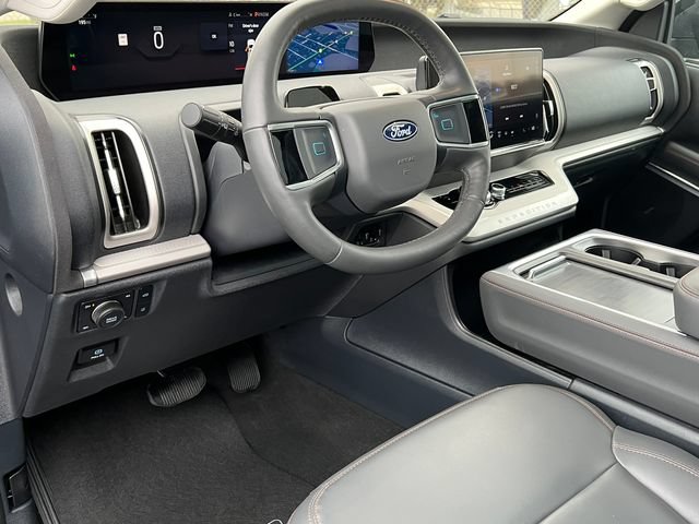 Certified 2025 Ford Expedition Max Active AWD/4WD image 18