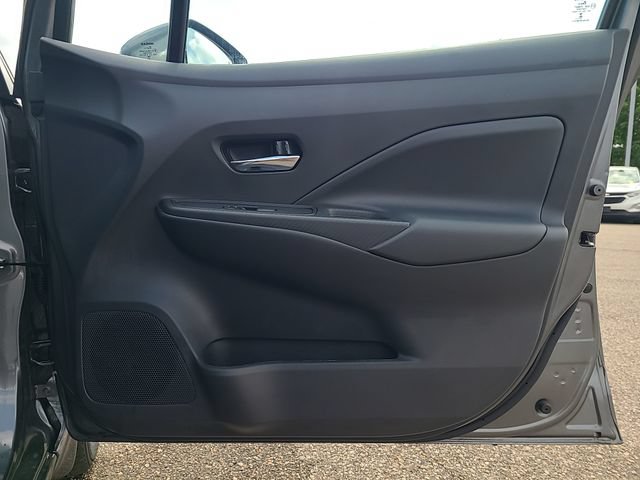 New 2025 Nissan Versa SV w/ Trunk Package FWD image 22