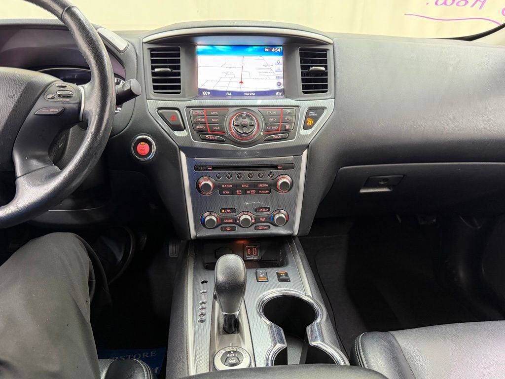 Used 2019 Nissan Pathfinder SL AWD/4WD image 27