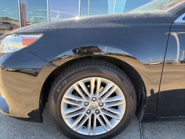 Used 2015 Lexus ES 350 350 w/ Luxury Package image 6