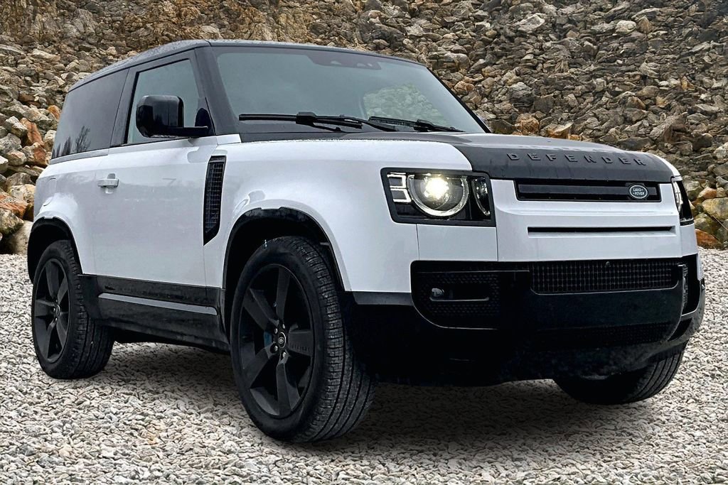 Used 2022 Land Rover Defender 90 Carpathian Edition image 10