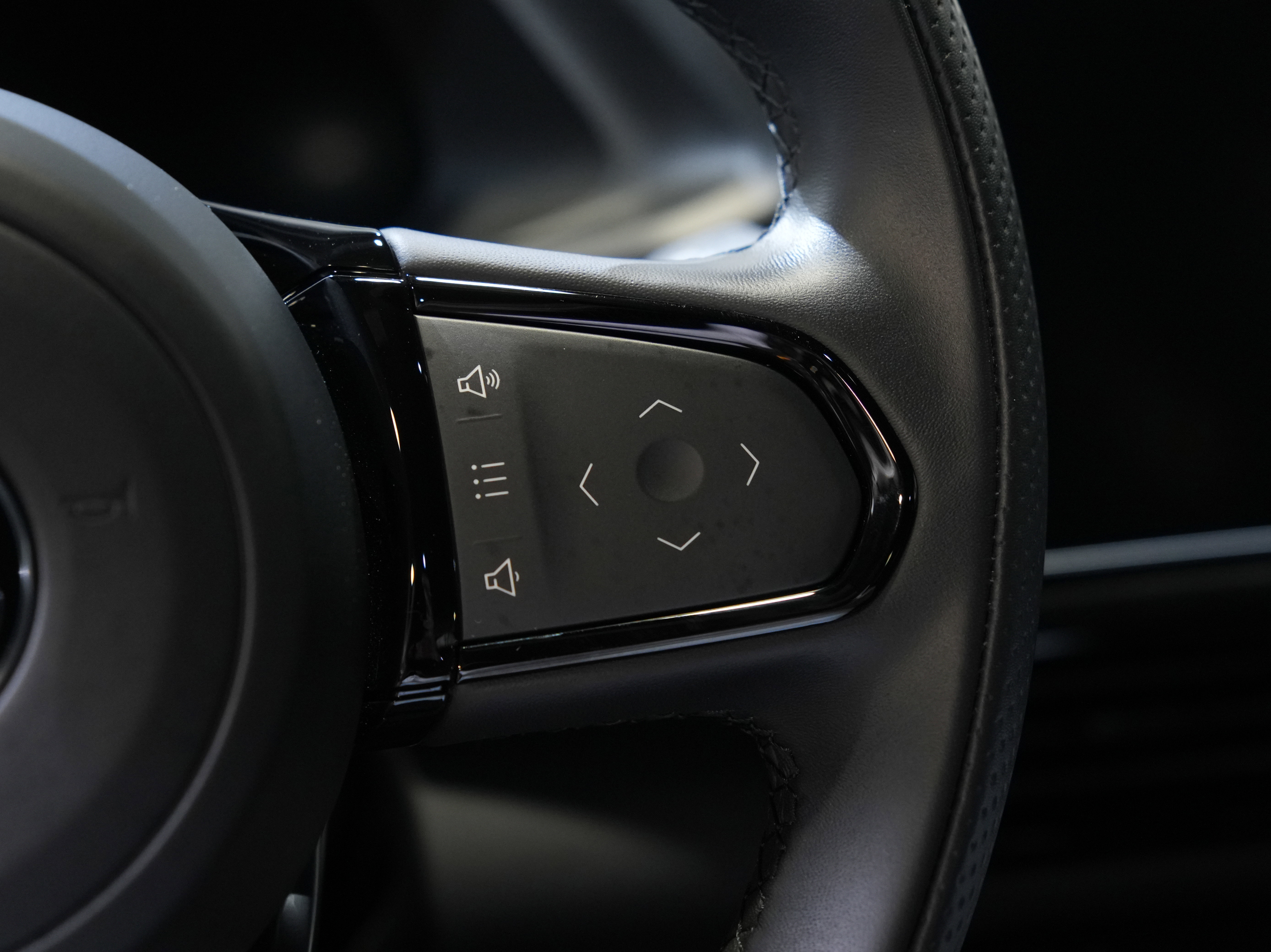 Used 2024 Lotus Emira First Edition image 35