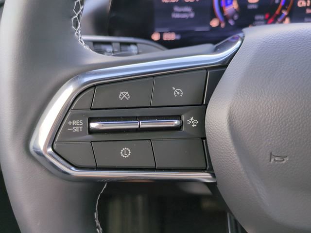 New 2025 Chevrolet Traverse LT image 25