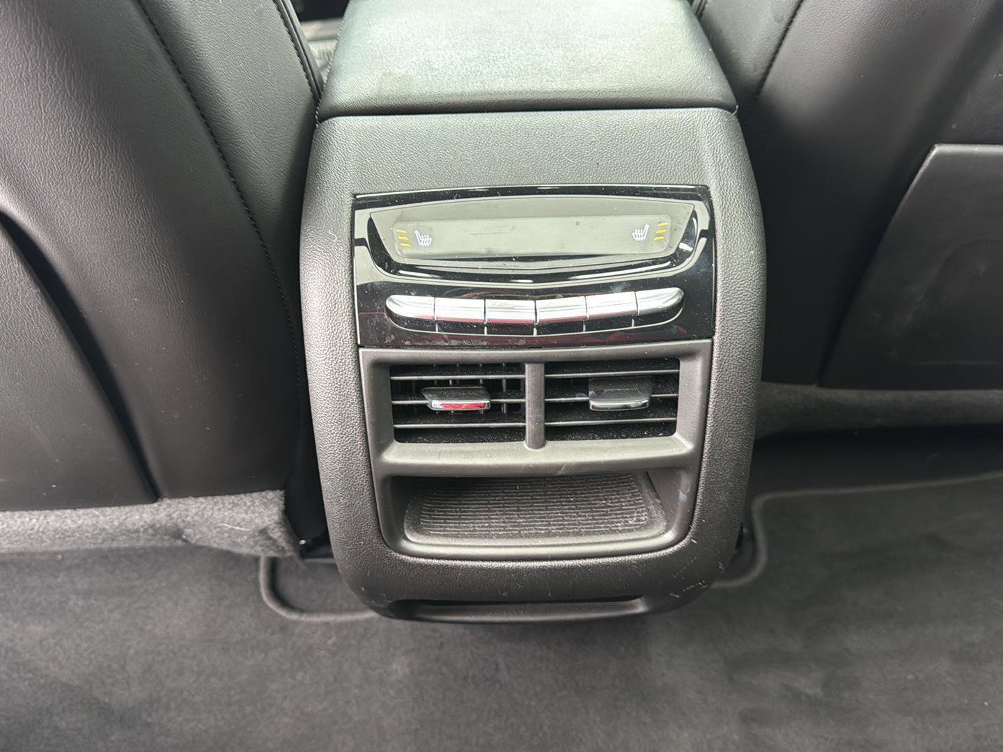 Used 2022 Cadillac XT5 Premium Luxury w/ Technology Package image 36