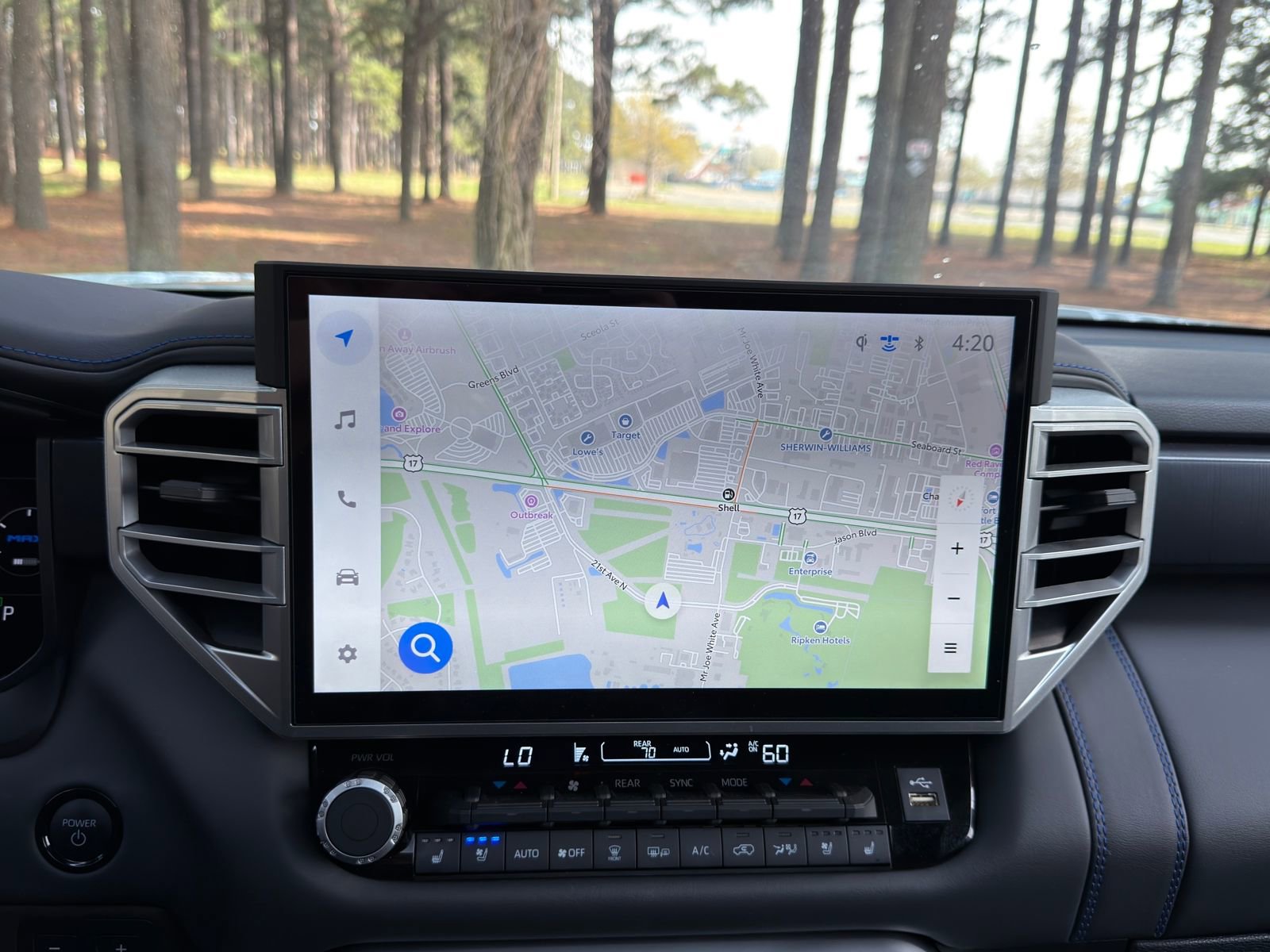 Used 2025 Toyota Sequoia Platinum image 4