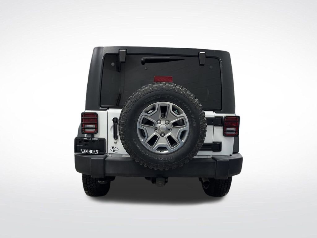 Used 2016 Jeep Wrangler Unlimited Rubicon image 10
