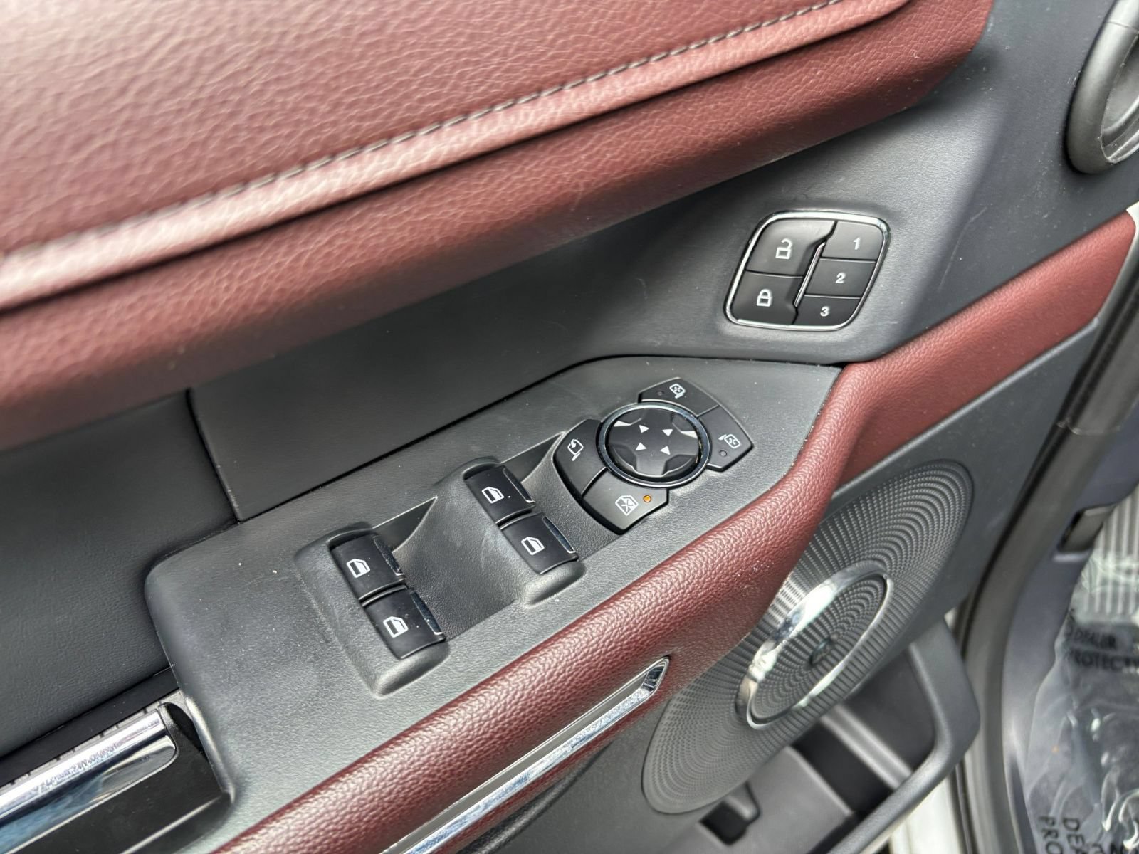 Used 2024 Ford Expedition Limited RWD image 18
