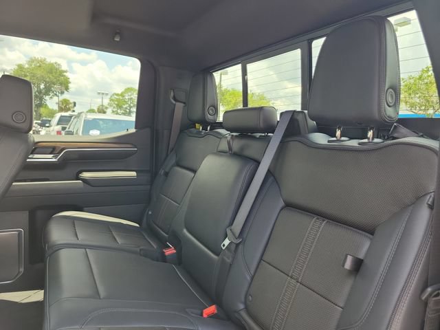 Certified 2025 Chevrolet Silverado 1500 High Country w/ High Country Premium Package AWD/4WD image 17
