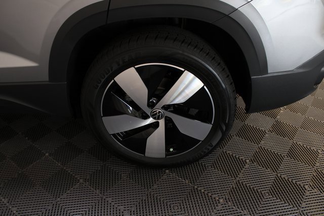 New 2025 Volkswagen Taos S image 20