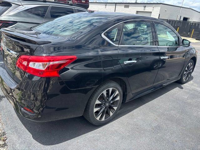 Used 2018 Nissan Sentra SR w/ Technology Package FWD image 4