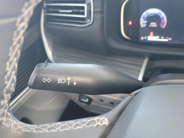 Certified 2023 Jeep Wagoneer L Series II image 22