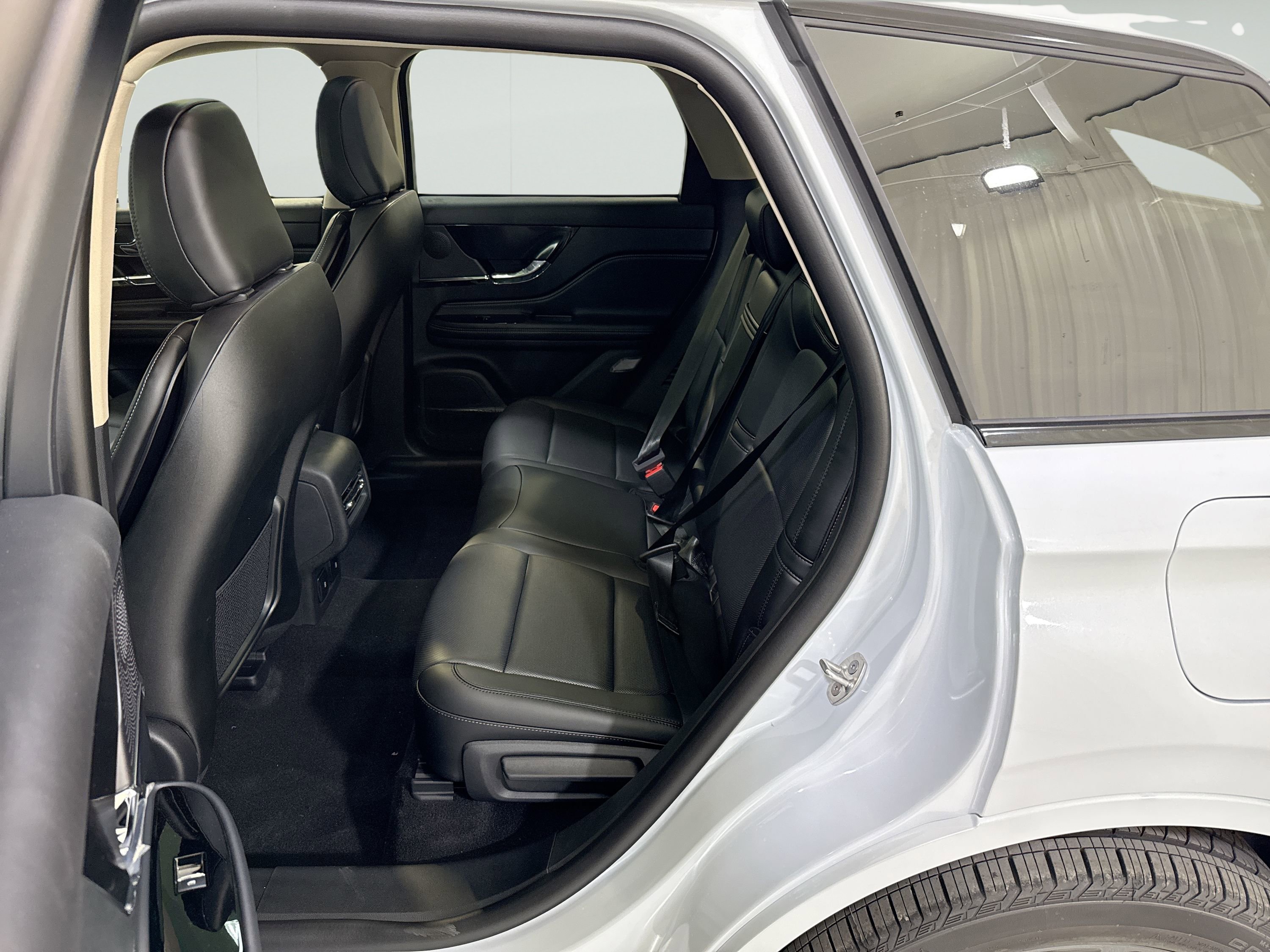 New 2026 Lincoln Corsair Reserve FWD image 25