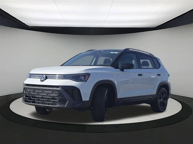 New 2025 Volkswagen Taos SE image 3