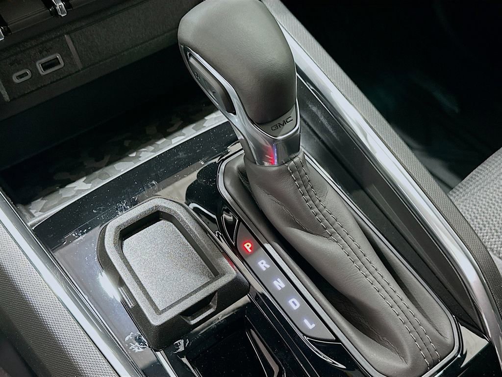 New 2026 GMC Canyon Elevation RWD image 17
