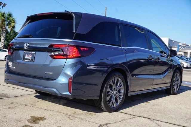 Used 2025 Honda Odyssey Touring image 4