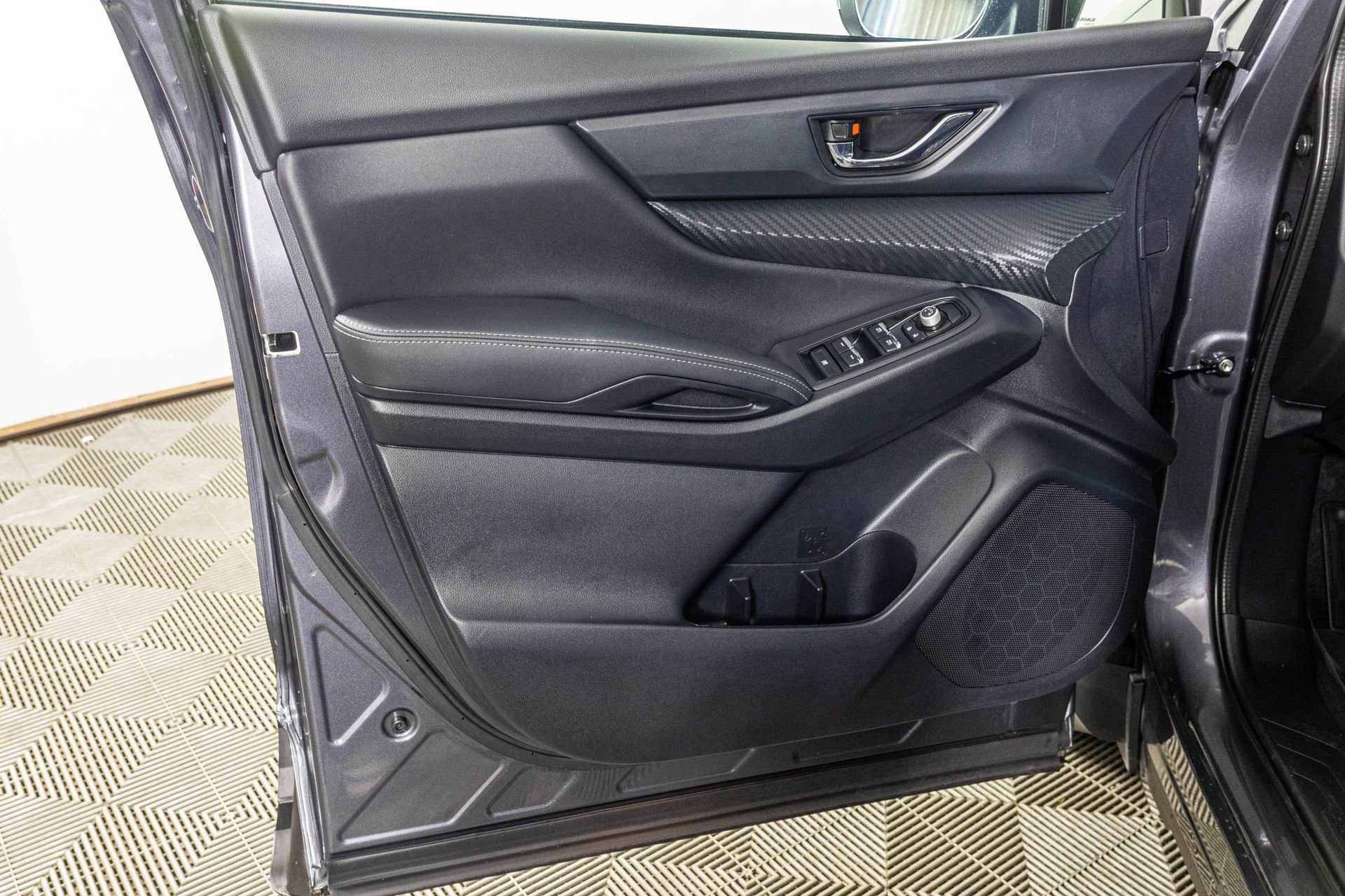 Used 2026 Subaru Ascent Premium image 35