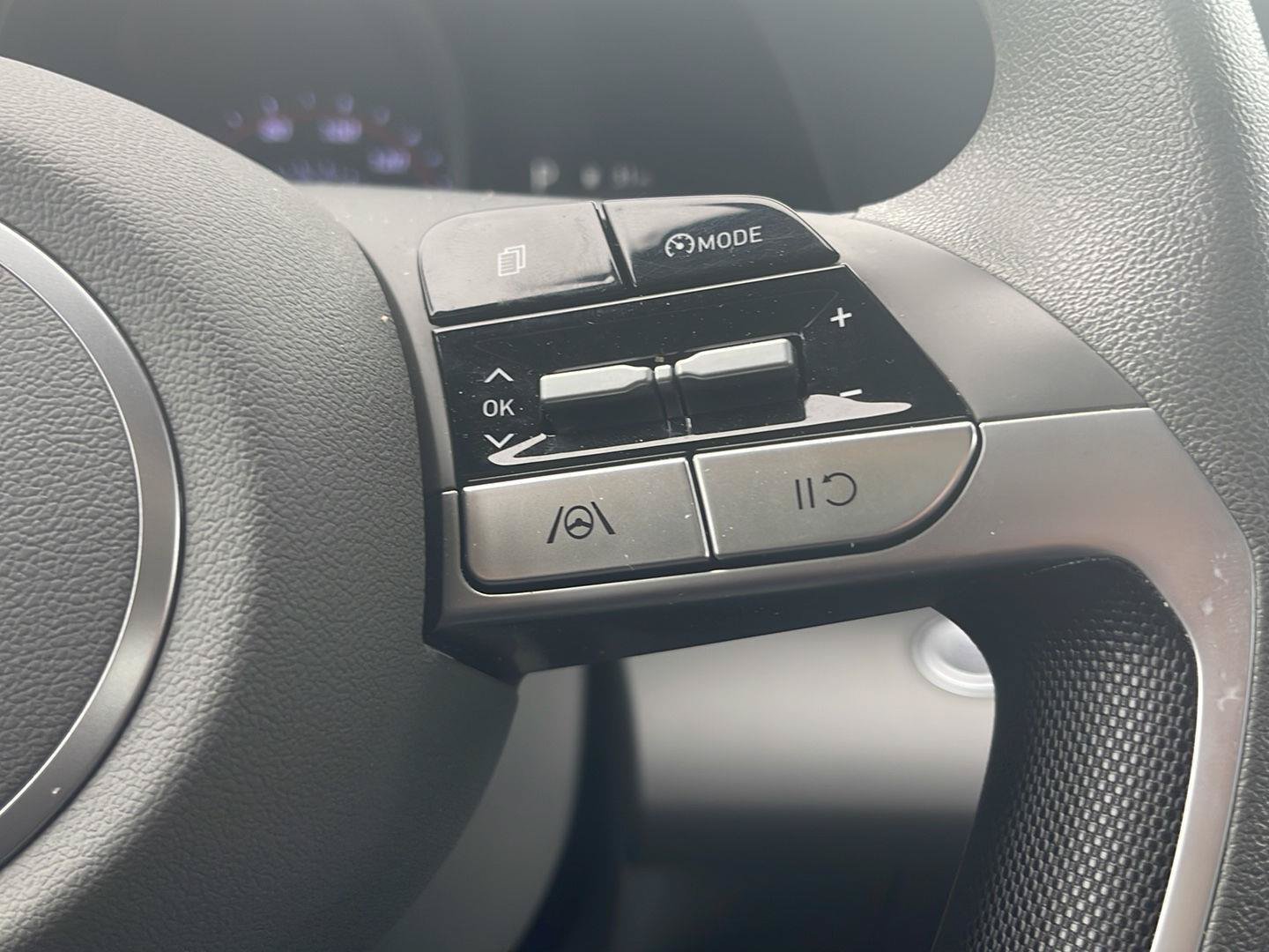 Certified 2023 Hyundai Elantra SEL FWD image 24