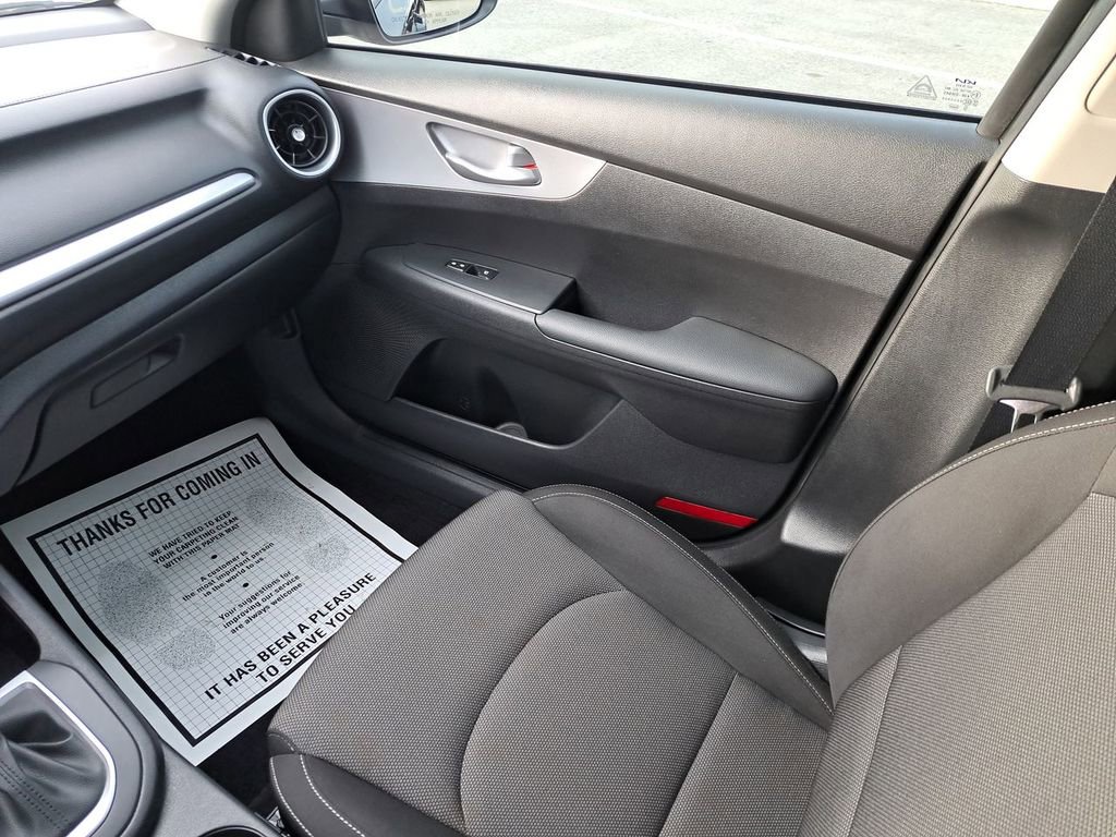 Used 2024 Kia Forte LXS w/ LXS Technology Package image 17