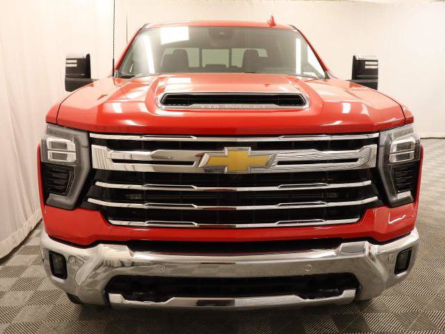 Used 2024 Chevrolet Silverado 3500 LTZ w/ LTZ Convenience Package AWD/4WD image 25