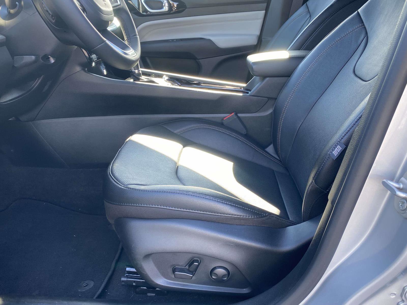 Used 2024 Jeep Compass Limited w/ Elite Group image 32