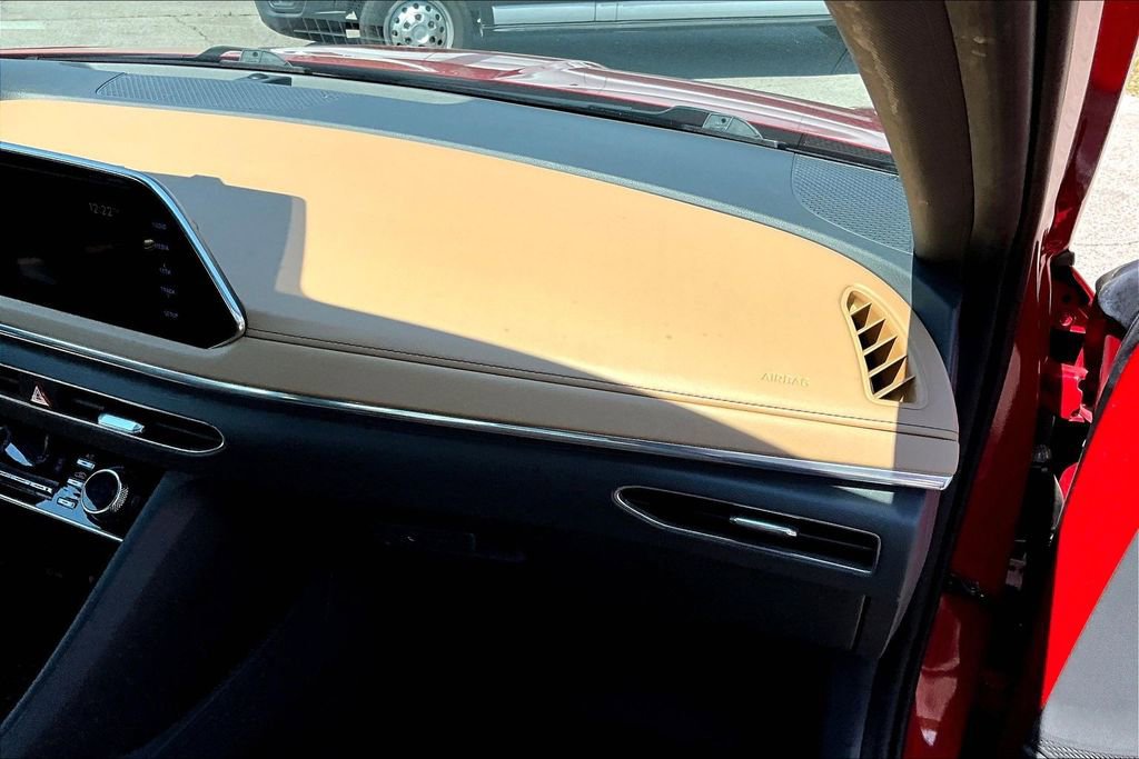 Used 2021 Hyundai Sonata Limited image 16