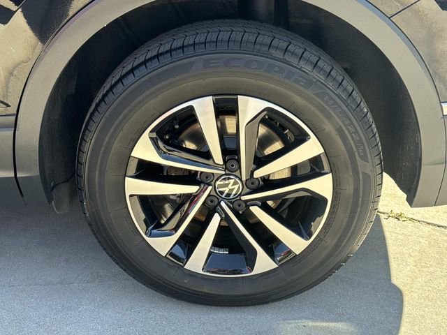 Used 2023 Volkswagen Tiguan S image 6