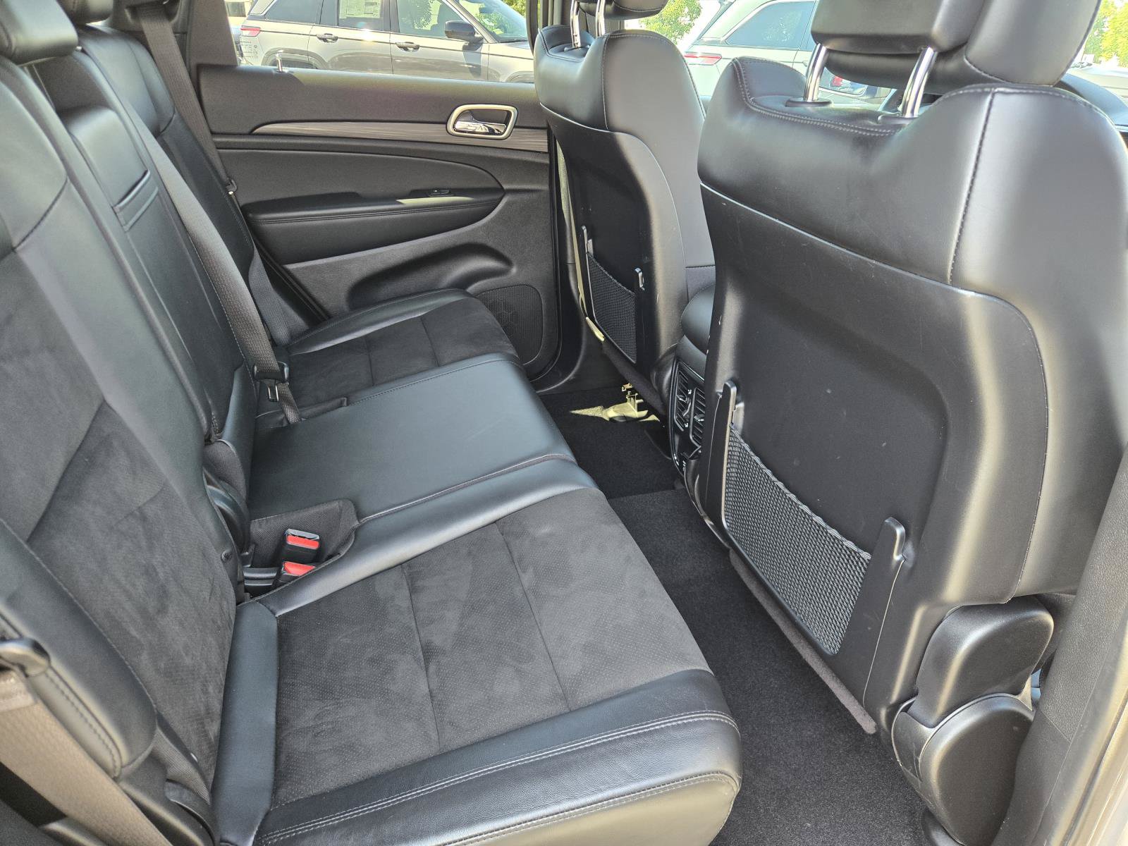 Certified 2021 Jeep Grand Cherokee Laredo X AWD/4WD image 28