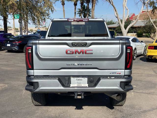 Used 2024 GMC Sierra 2500 AT4 w/ AT4 Preferred Package image 5