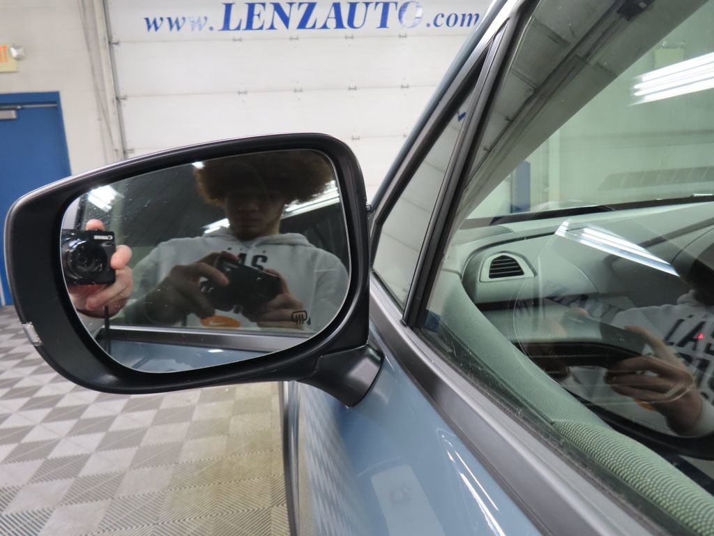 Used 2025 Subaru Crosstrek 2.0i Premium AWD/4WD image 46
