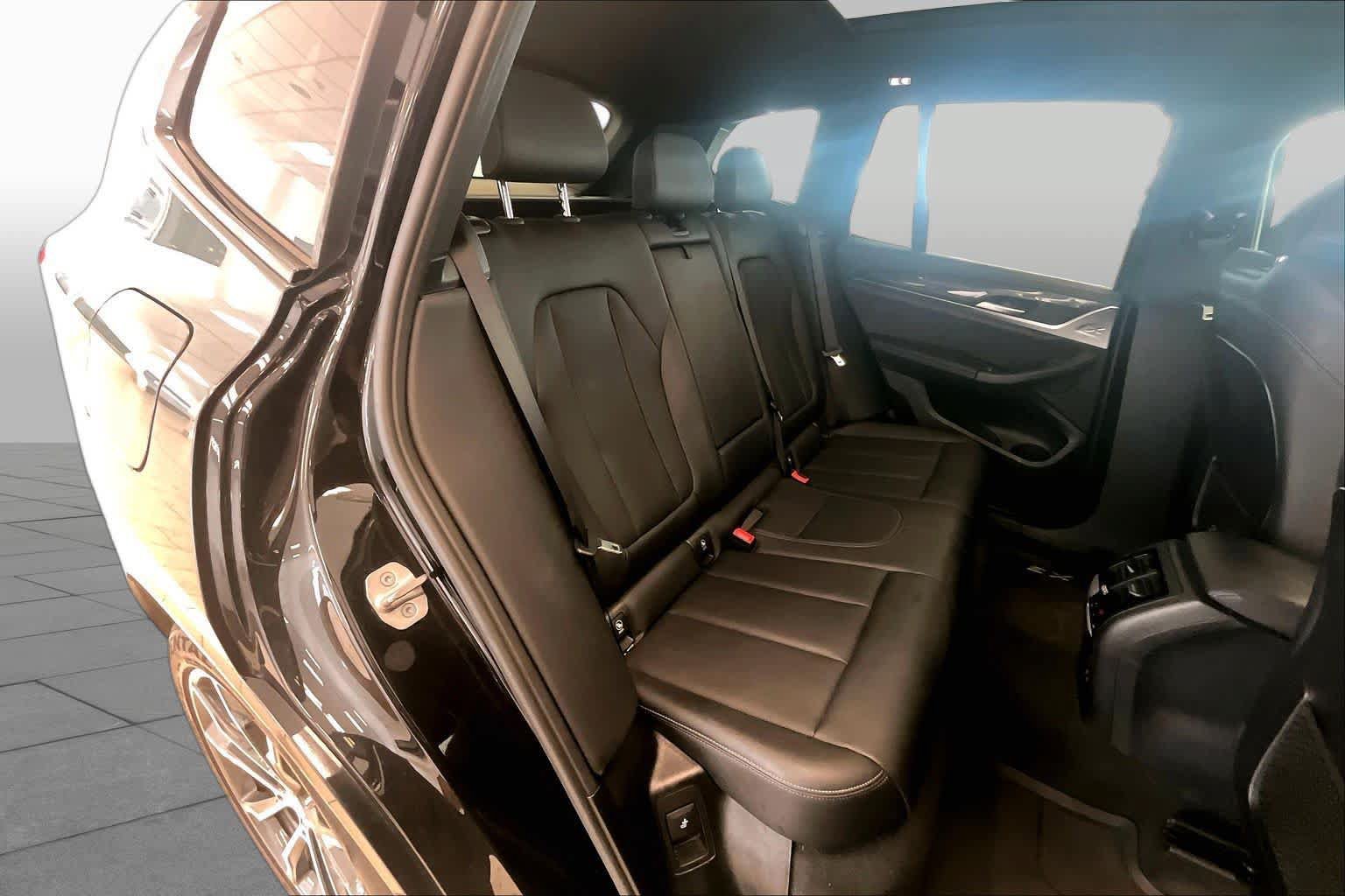 Used 2024 BMW X3 M40i AWD/4WD image 19