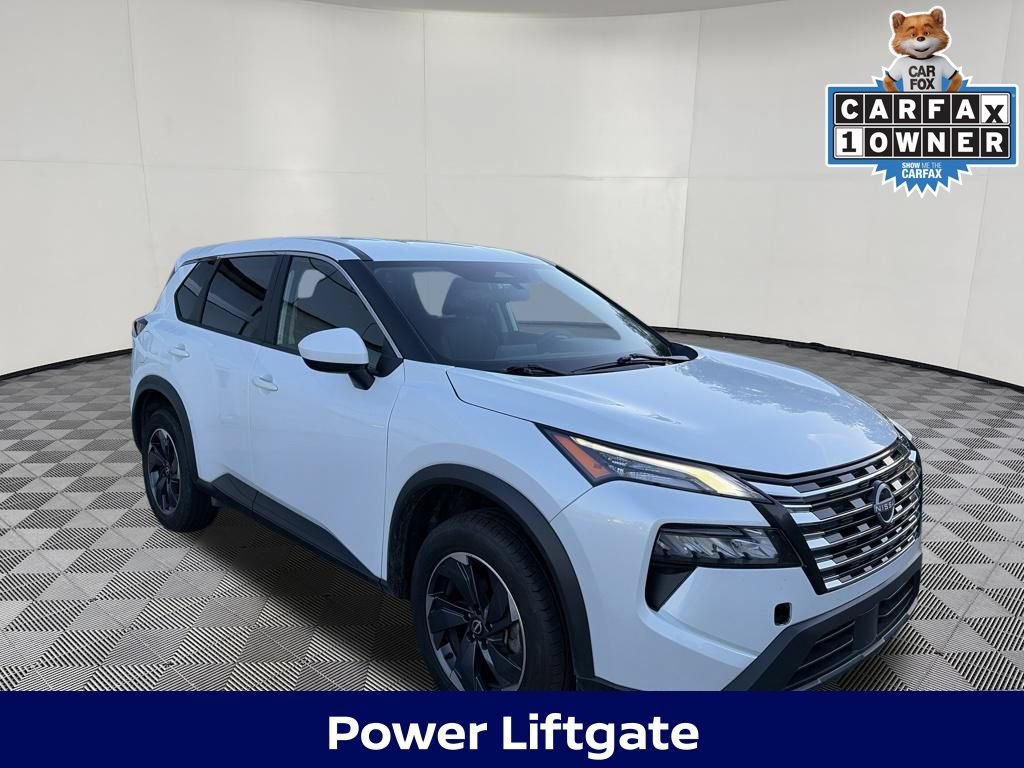 Used 2024 Nissan Rogue SV FWD image 10