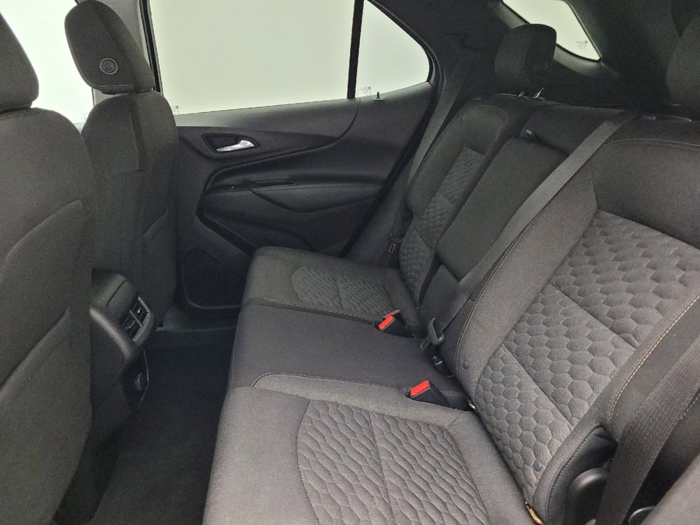 Used 2018 Chevrolet Equinox LT image 18