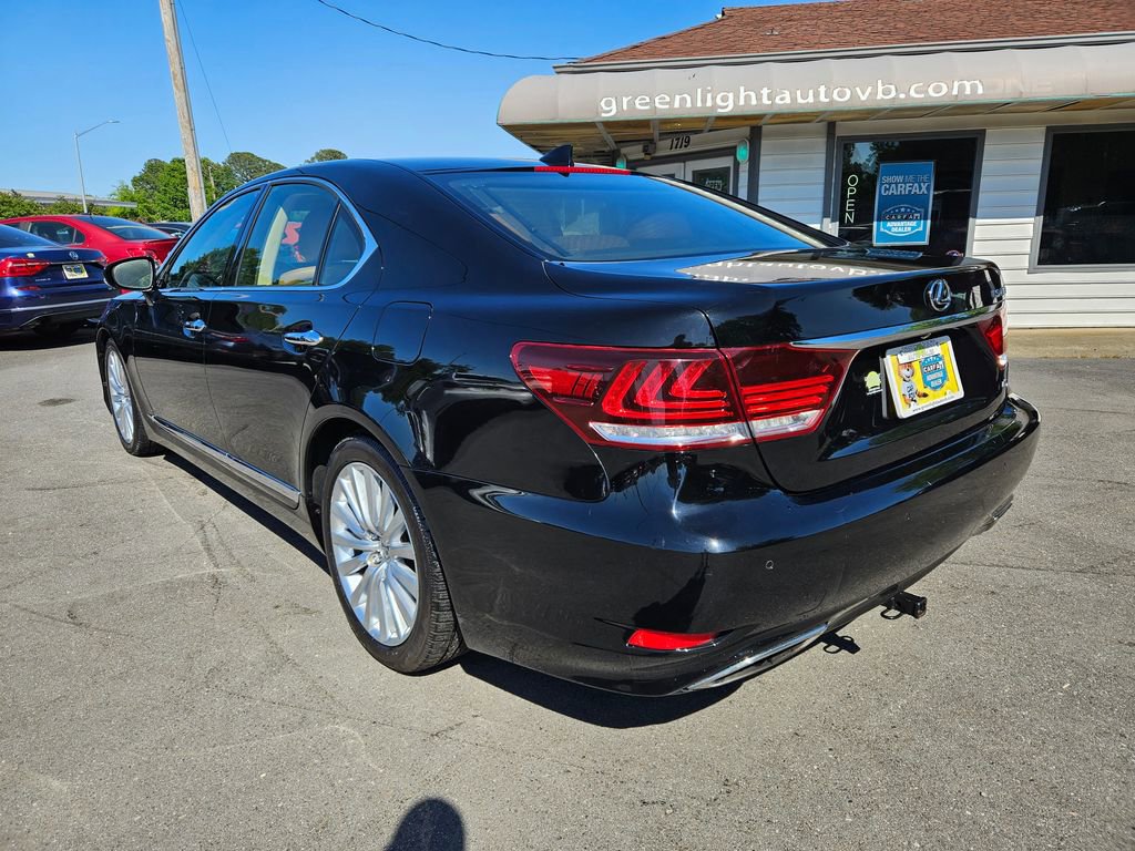 Used 2017 Lexus LS 460 AWD w/ Comfort Package image 6
