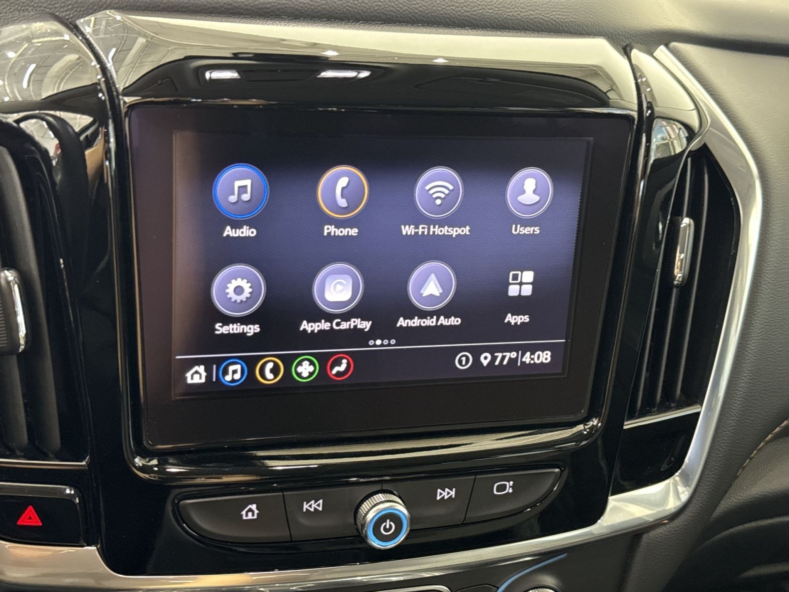 Used 2020 Chevrolet Traverse LT FWD image 21