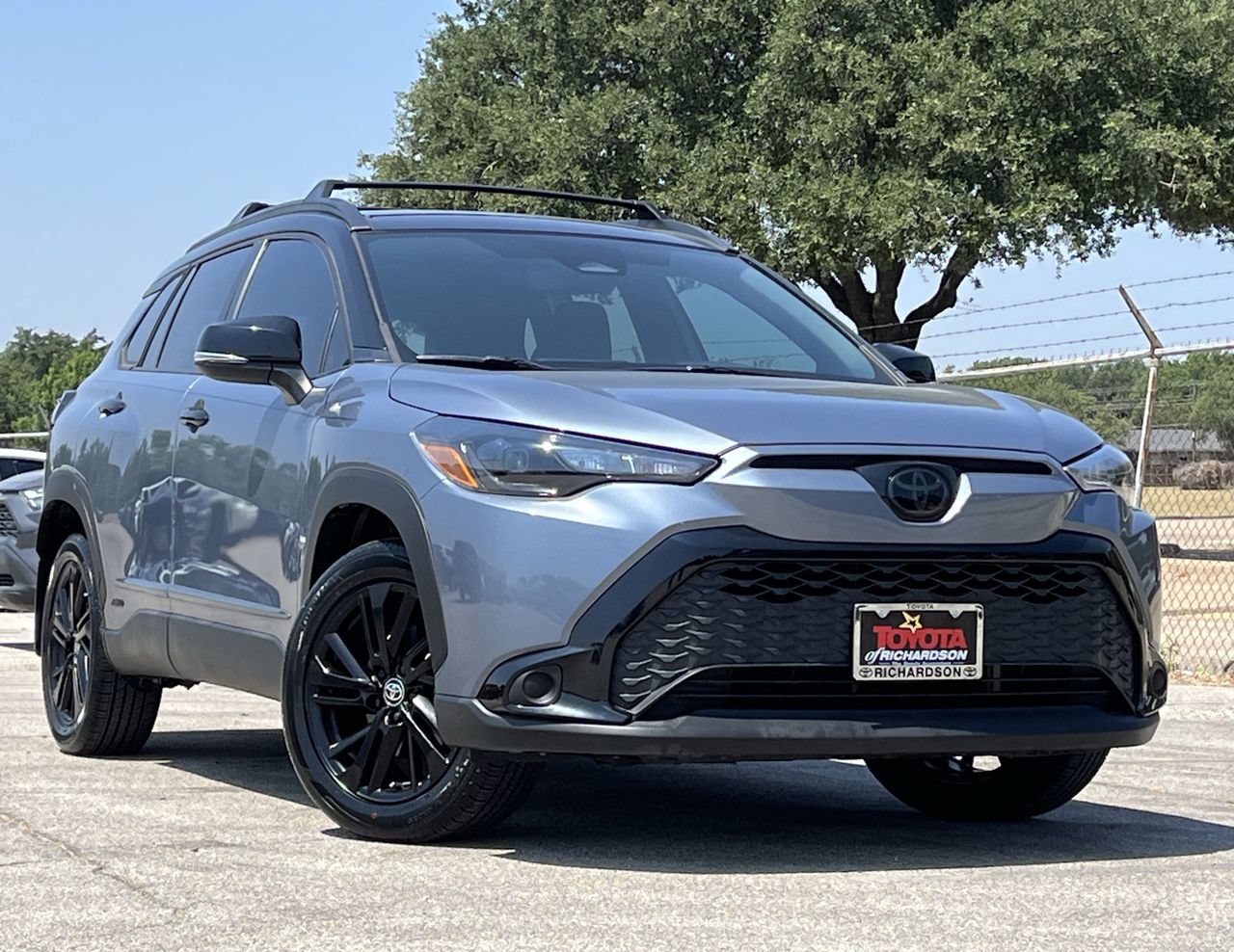 Used 2024 Toyota Corolla Cross AWD Hybrid image 2