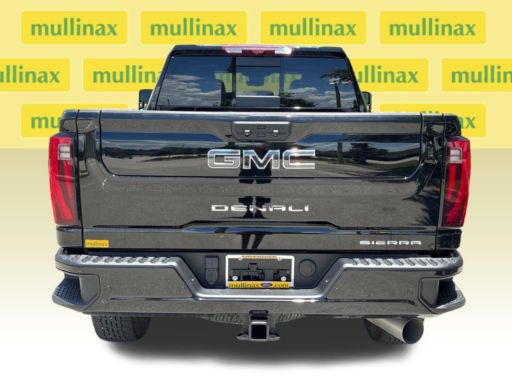 Used 2024 GMC Sierra 2500 Denali Ultimate AWD/4WD image 8