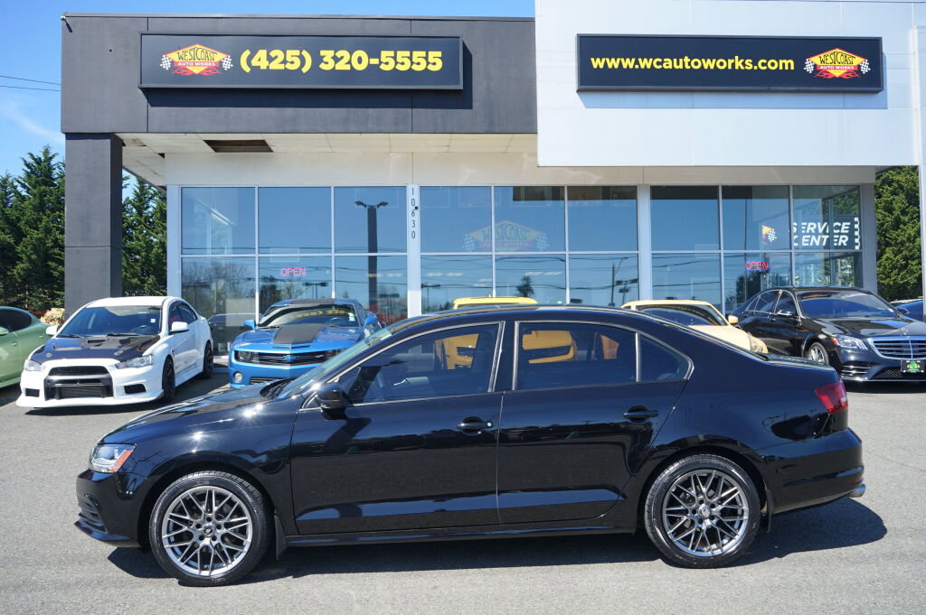 Used 2017 Volkswagen Jetta S w/ Jetta S Cold Weather Package image 2