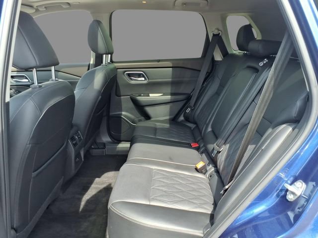 Used 2023 Nissan Rogue Platinum image 5