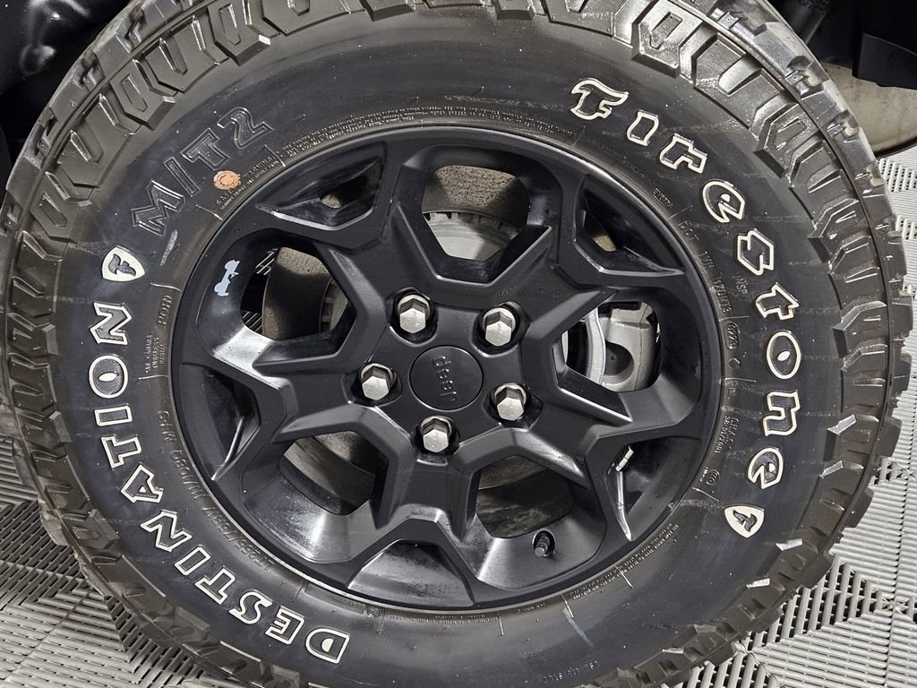 Used 2023 Jeep Wrangler Unlimited image 5