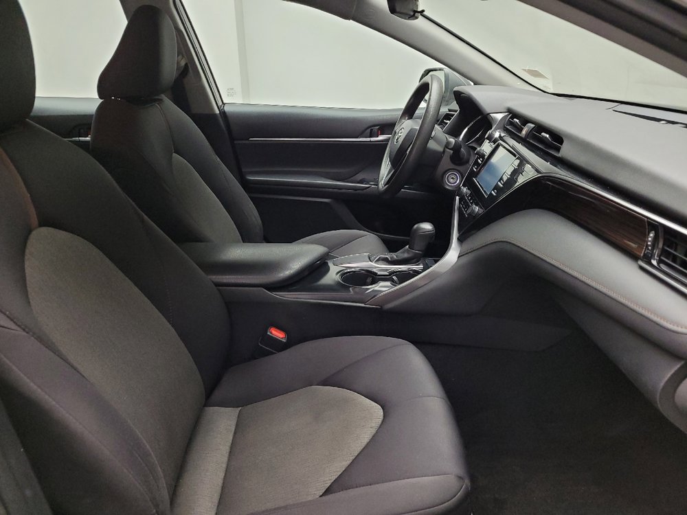 Used 2019 Toyota Camry LE FWD image 21