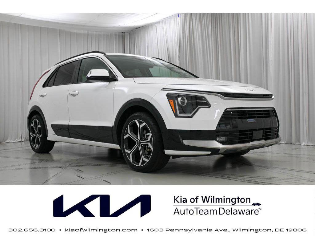 Used 2023 Kia Niro EX Touring