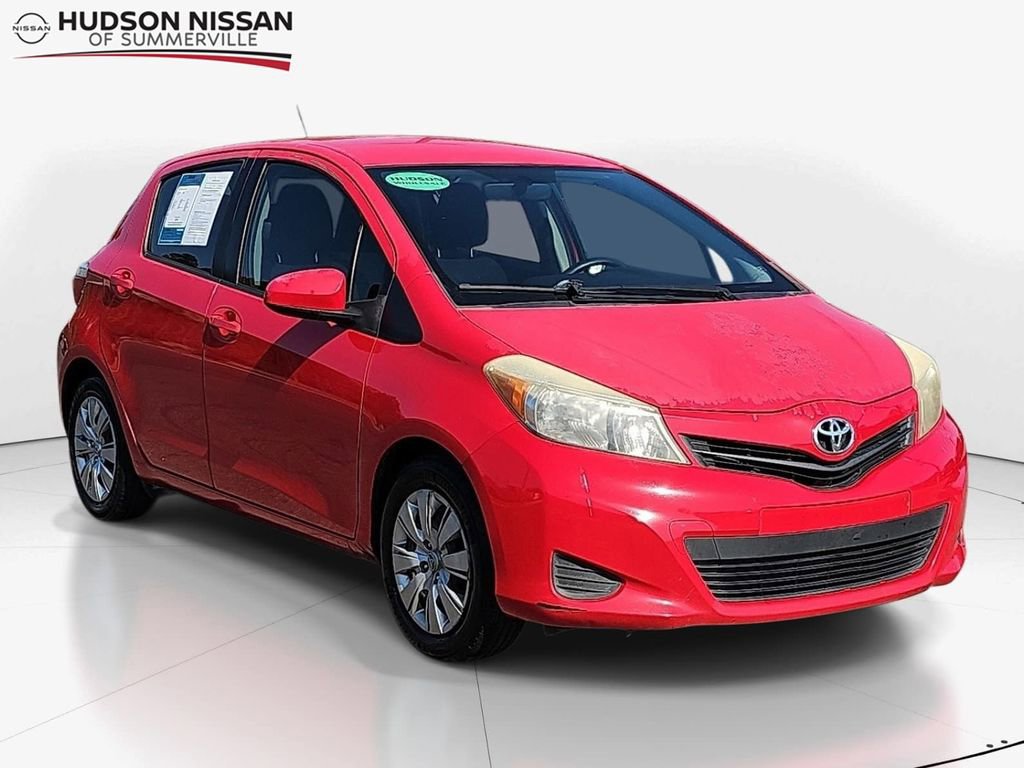 Used 2012 Toyota Yaris L image 1
