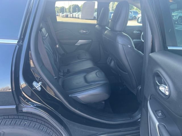 Used 2018 Jeep Cherokee Overland AWD/4WD image 40