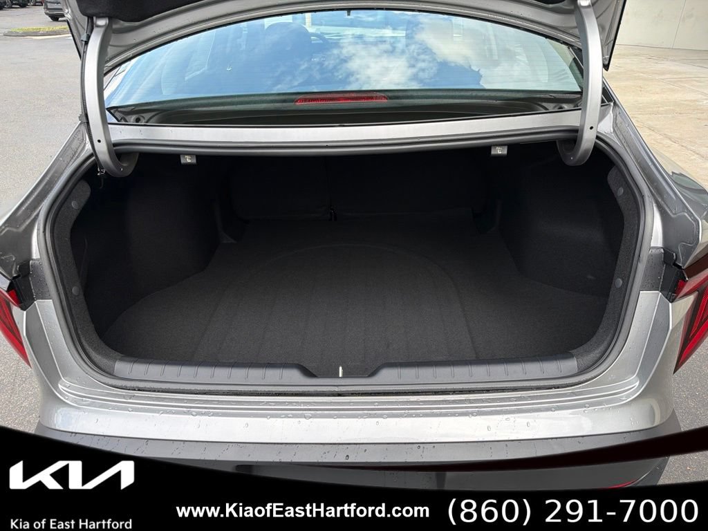 New 2026 Kia K4 FWD image 17