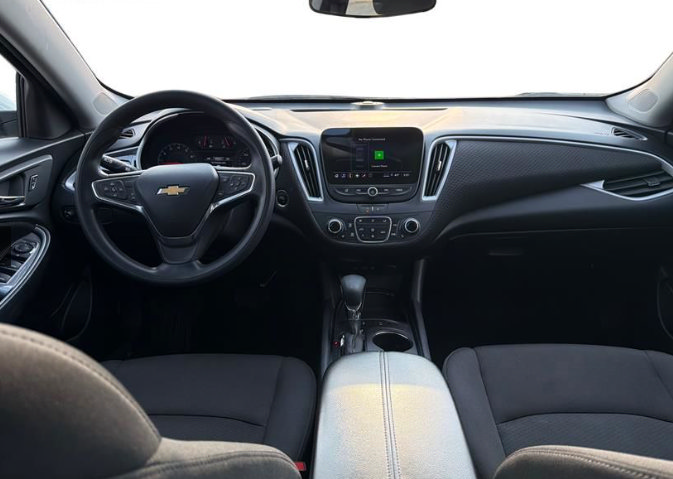 Used 2024 Chevrolet Malibu LT FWD image 3