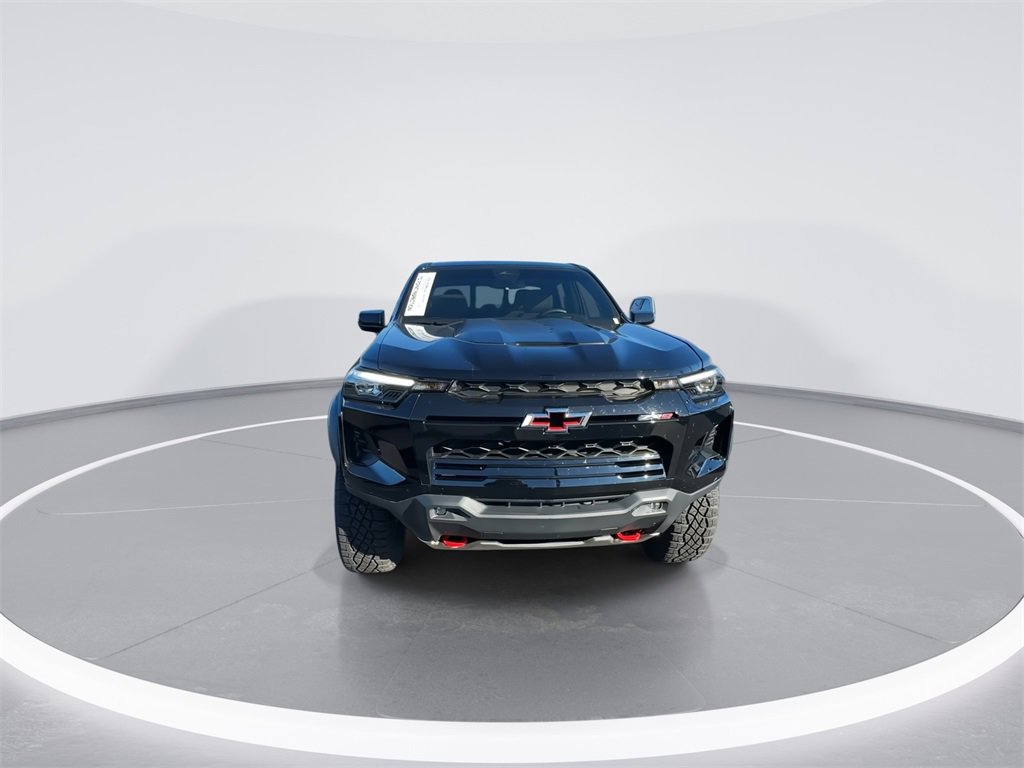 Used 2024 Chevrolet Colorado ZR2 image 3
