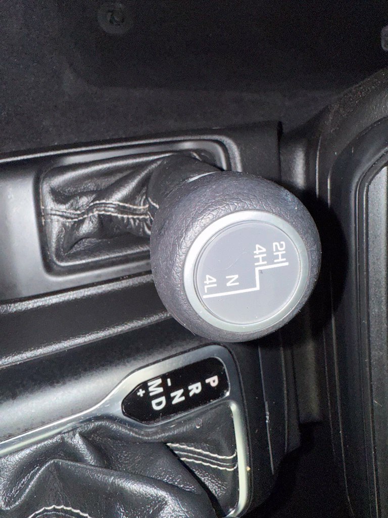 Used 2023 Jeep Wrangler Unlimited Sahara AWD/4WD image 40