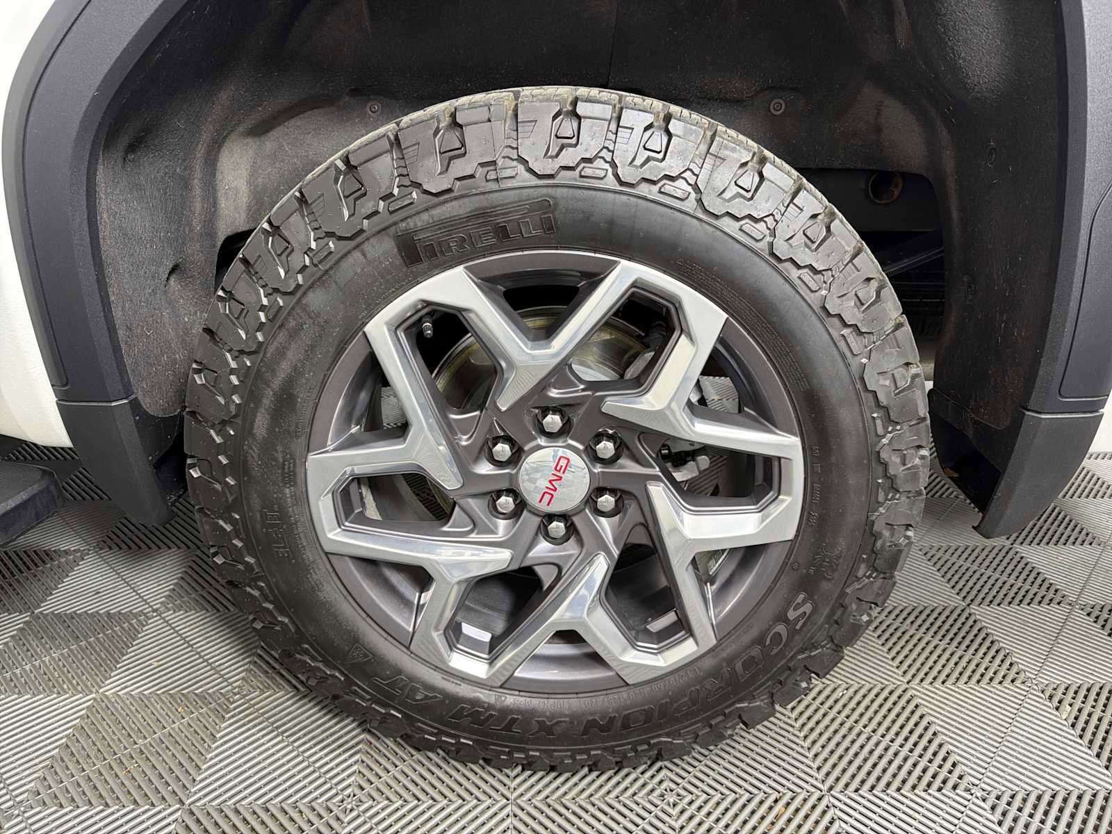 Certified 2024 GMC Sierra 1500 SLT w/ SLT Premium Package image 17