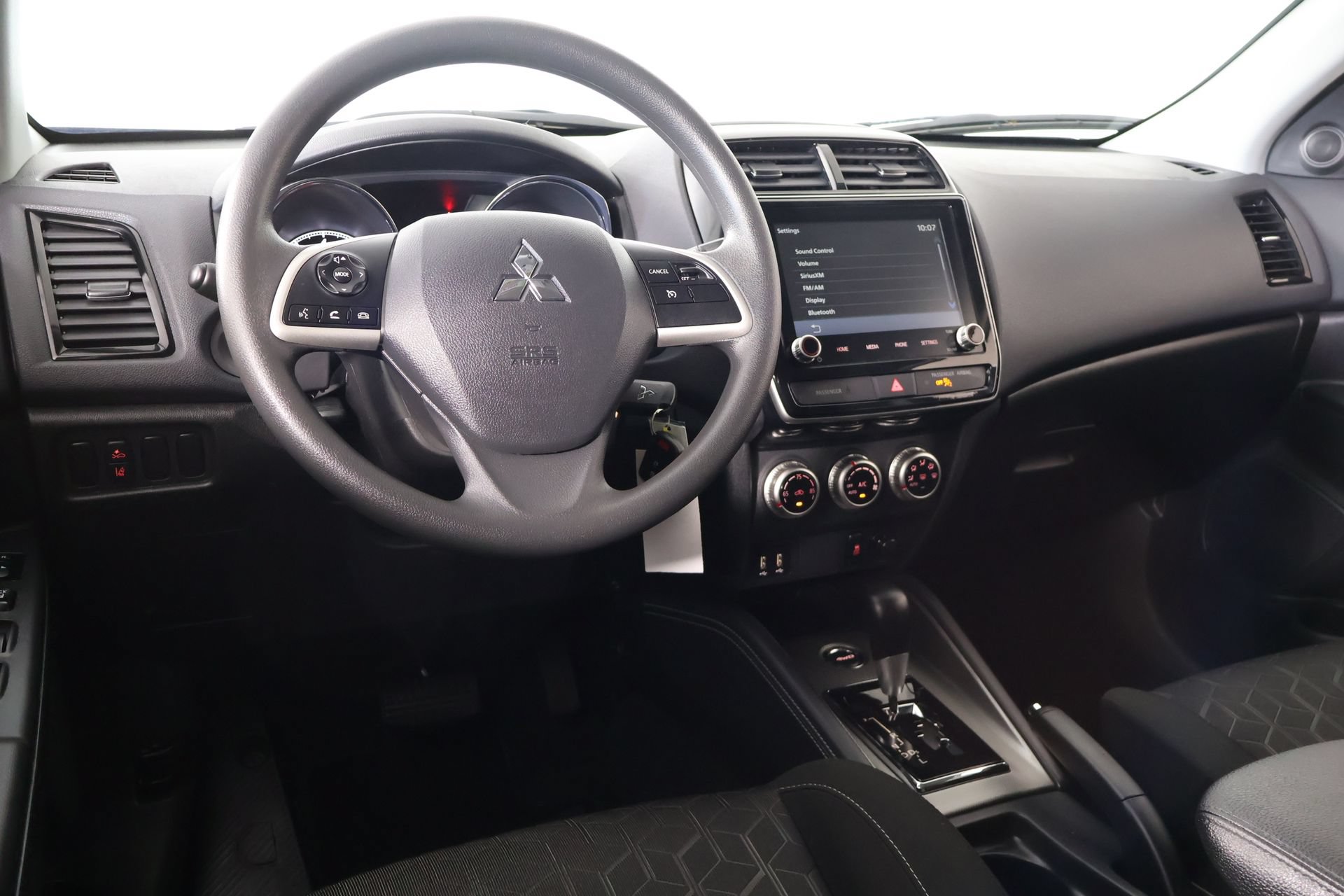 Used 2026 Mitsubishi Outlander Sport AWD image 2