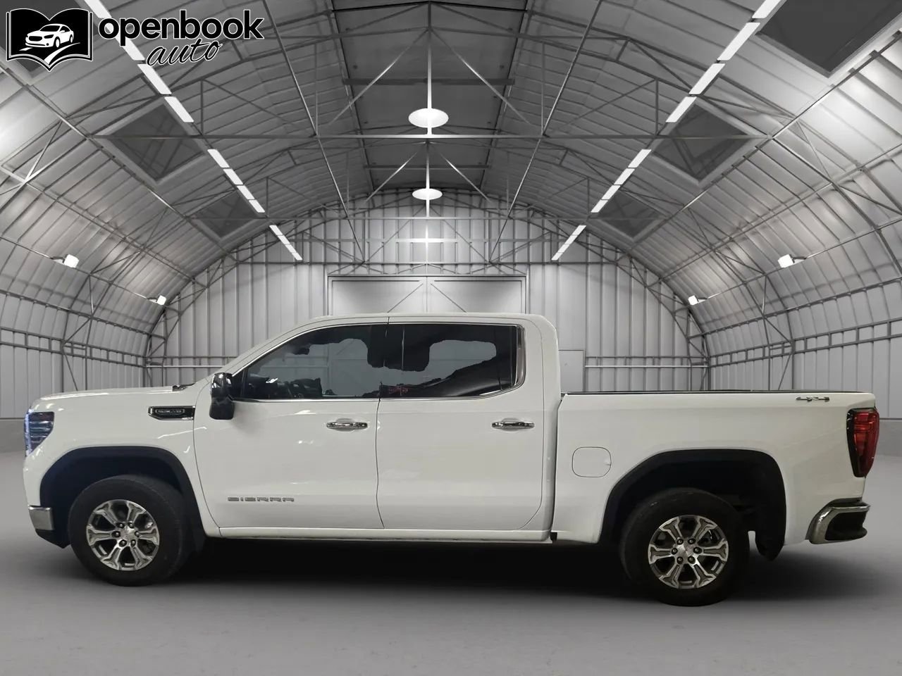 Used 2025 GMC Sierra 1500 SLT AWD/4WD image 8